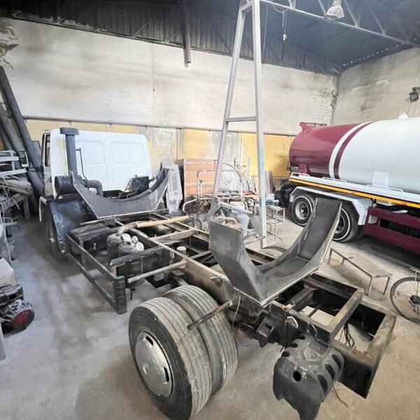 24761d0b b869 4abd 9374 e7ca3efdbc75 600x600