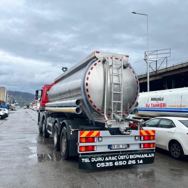 82ea6012 185a 4826 aaf2 d6fd12184ffb 600x600