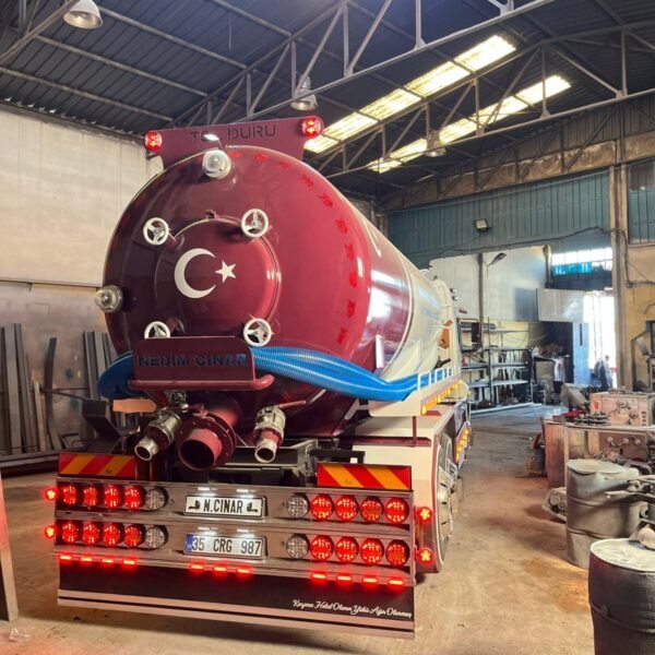 C0a90167 a1a7 41f2 8d1c f91108884b81 600x600